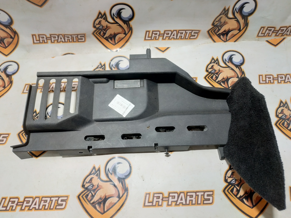 LR017410 Отделка нижняя панели приборов Range Rover Sport L320 (2005-2013) Б/У